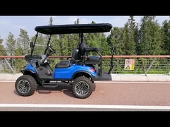 Carro de golf levantado